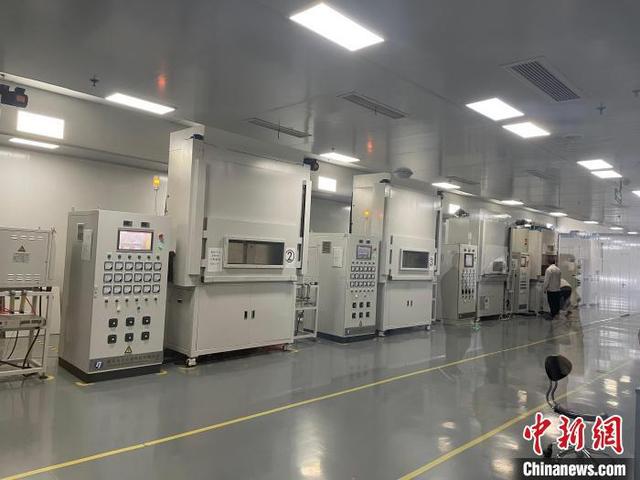 开云 开云体育重庆：立式石墨烯功能材料将应用于污水处理等多个领域(图2)
