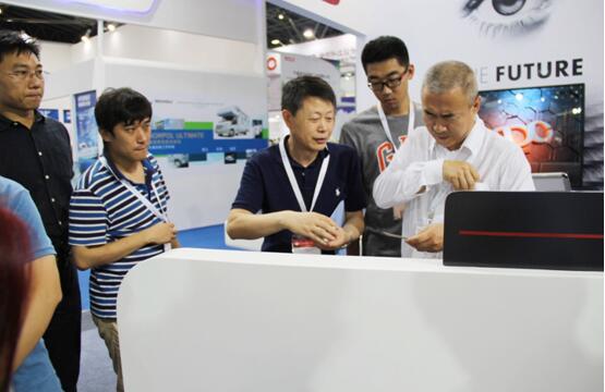 Kaiyun 开云碳纤维轻量化强势吸睛康得复材黑科技引爆第23届中国国际复合材料工业技术展览会(图7)