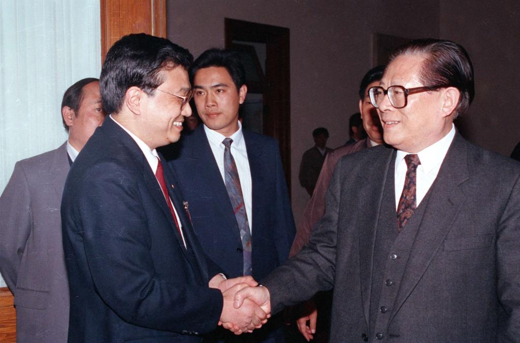 开云 开云体育平台同志生平照片